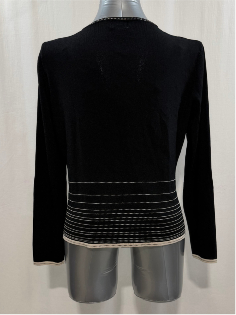 Women's Cleo light knit Cardigan Sweater XL Black Beige V-Neck Button Down 1829 - Picture 3 of 6
